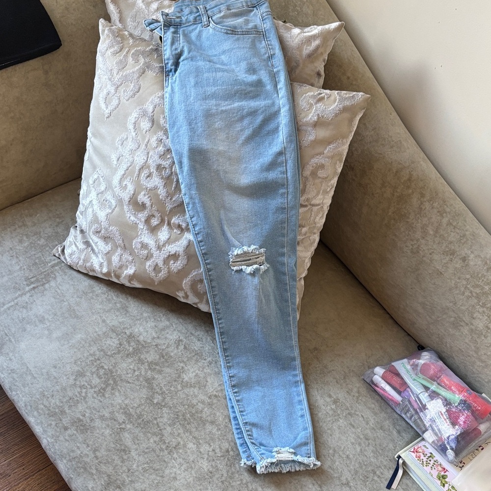 Light Blue Distressed Women’s Jeans